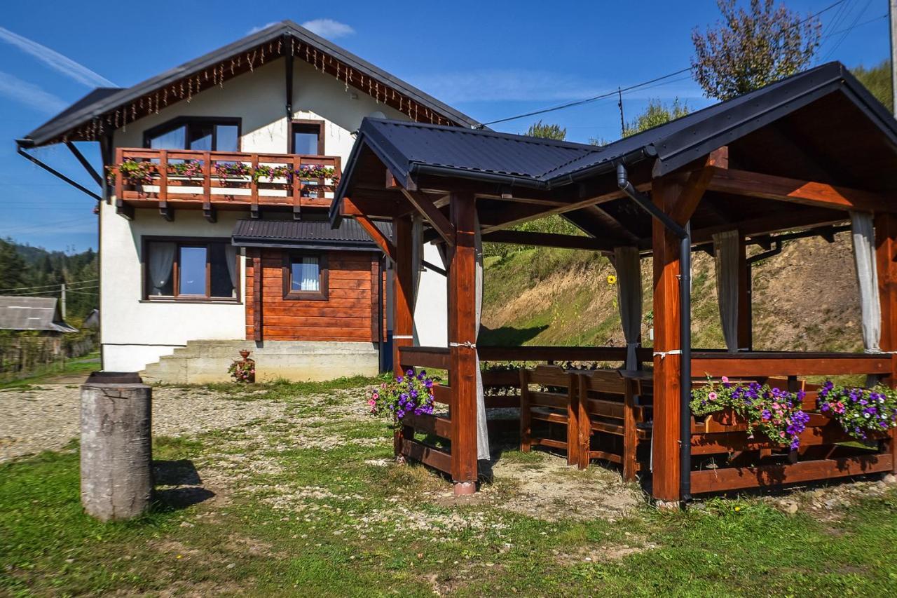 Cottage Chalet-Tiara Slavske Exterior photo